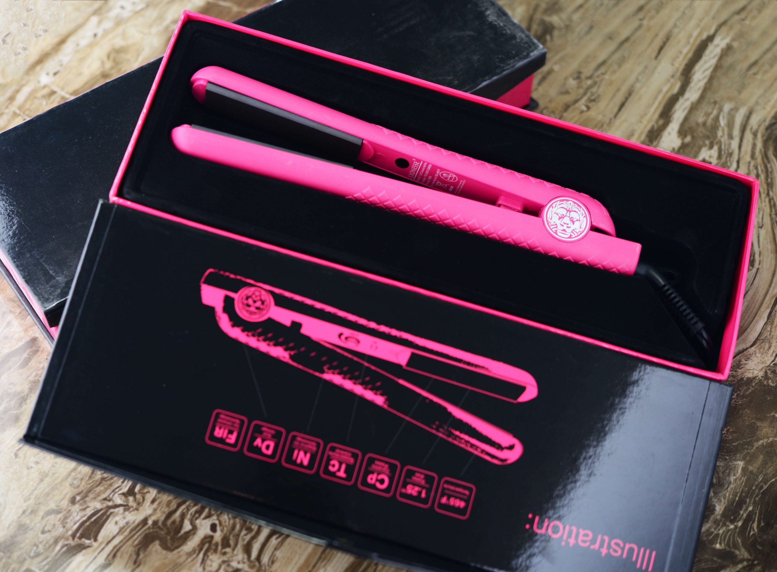 Lionesse flat iron