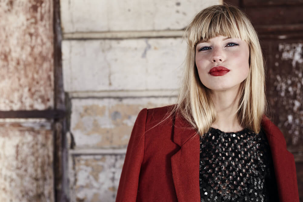 Woman with bangs for new year hair trends